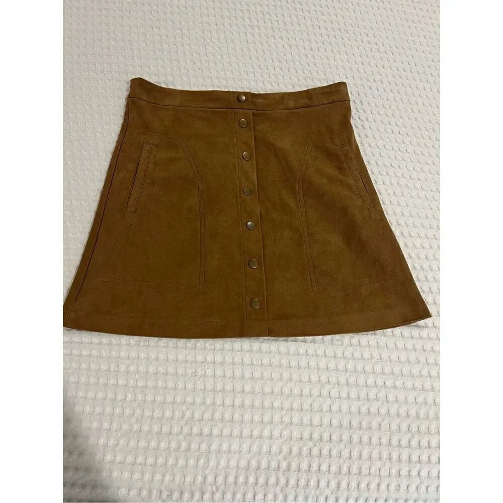 SANS SOUGI suede style button front skirt with zipper back size M